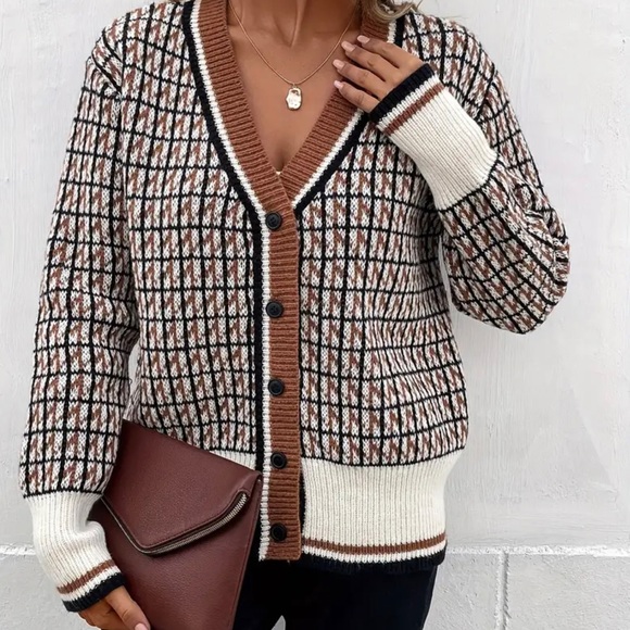 NWOT Shawnee cardigan blown/black/cream. Sold out online for $42. - Picture 6 of 9